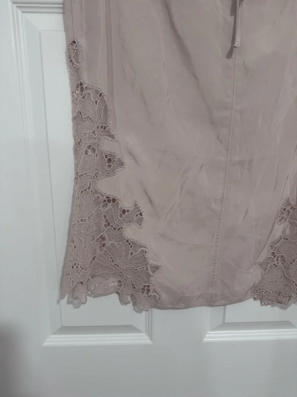 H&M Skirt with Lace details - Picture 6 of 16